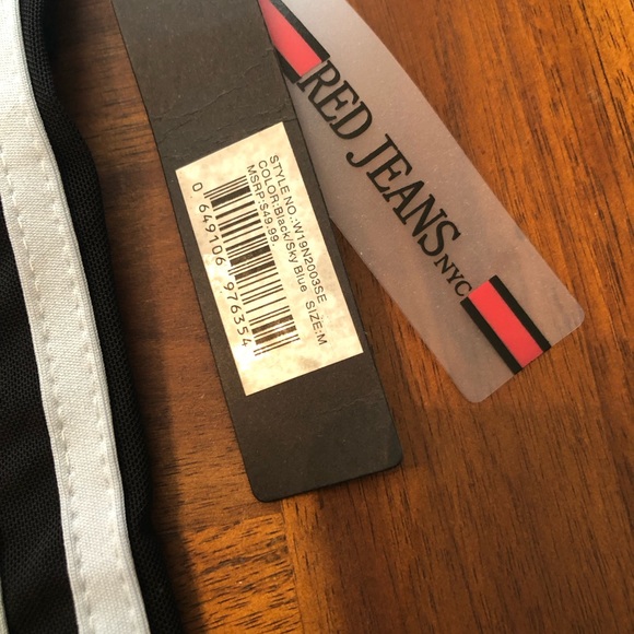 Athletic Top Size Medium Bundle: Red Jeans NYC Tank Top & Legend V-Neck Tee - Picture 4 of 8